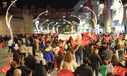 Gebze'de Cumhuriyet Bayramı Coşkusu Fener Alayı İle Dolu Dolu Yaşandı