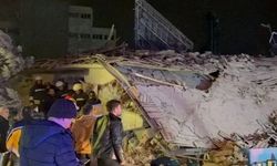 Konya'da 4 katlı bina çöktü!