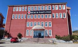 Hukuk fakültelerine girişte başarı sıralaması barajı yeniden güncellendi