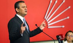 Özgür Özel yeniden CHP Genel Başkanı seçildi