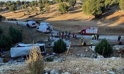 Mersin’de işçi servisi şarampole uçtu: 5 ölü, 14 yaralı