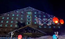 Kartalkaya faciasında yaşamını yitirenler otel önünde anıldı