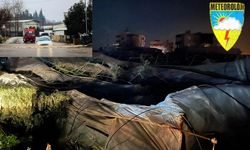 Antalya Kumluca’da hortum ev ve seralarda hasara yol açtı