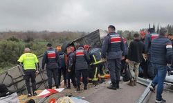 Antalya’da yolcu otobüsü devrildi: 9 ölü, 25 yaralı