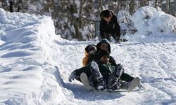 Yoğun kar yağışı nedeniyle 8 ilde okullar tatil