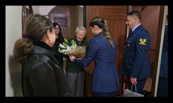 Hatice Teyze’den Mehmetçik’e 195 El Emeği Boyunluk