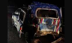 Erzurum’da Jandarma aracına tır çarptı, 4 yaralı