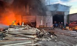 Edirne’de Kereste fabrikasındaki yangın söndürüldü