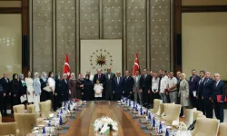 Kahramanmaraş’taki okul saldırısında hayatını kaybedenlerin aileleri Külliye’de ağırlandı