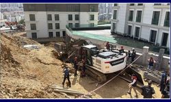 Başakşehir'de inşaat alanında göçük: 2 işçi kurtarıldı, 1 işçi hayatını kaybetti