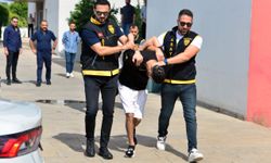 Adana’da Polise Pimi Çekilmiş El Bombasıyla Direnen Şüpheli Ve Suç Ortağı Tutuklandı