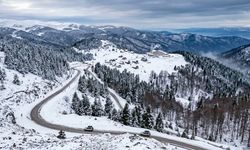 Bolu’da Kartpostal Gibi Görüntüler: Kartalkaya ve Yedigöller Beyaza Büründü!