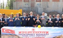 Doğubayazıt Yeni Hükümet Konağının Temeli Dualarla Atıldı