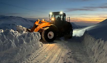 Van’da Ana Arterler ve Köy Yolları Ulaşıma Açıldı