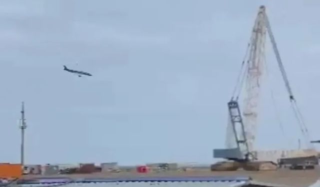 Kazakistan'da yolcu uçağı düştü!