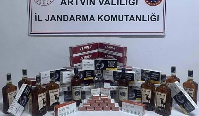 Artvin'de gümrük kaçağı sigara ve içki ele geçirildi