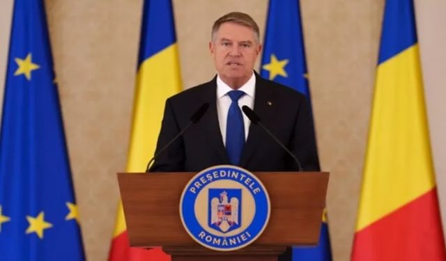 Romanya Cumhurbaşkanı istifa etti!