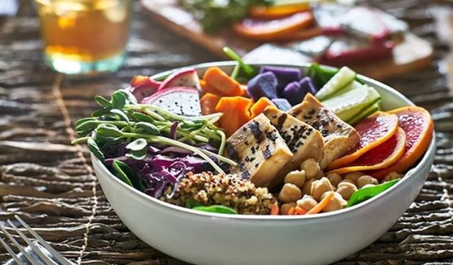 C vitamini kataraktı önlüyor! Akdeniz tipi beslenme şart!