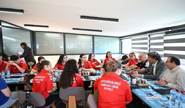 Kartepeli Öğrenciler Türkiye Şampiyonu Oldu