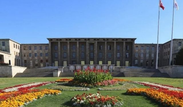 TBMM tatile girmiyor  çalışmalarına devam edecek