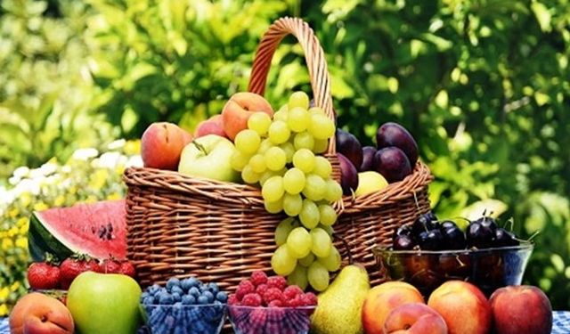 Yazın serinleten meyveler doğru tüketilmezse zehirleyebilir!