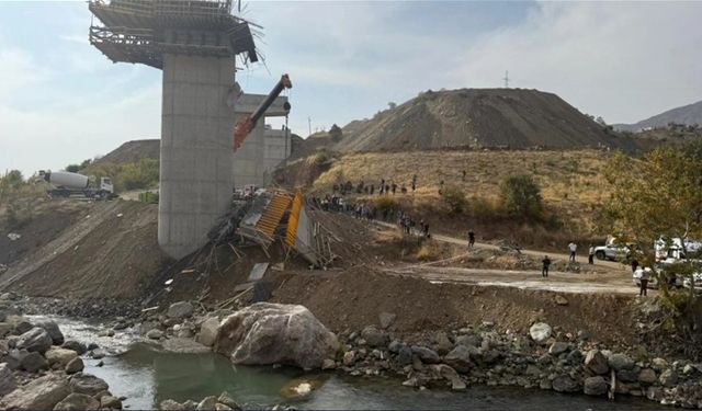 Diyarbakır’da köprü inşaatında iskele çöktü: 3 işçi hayatını kaybetti, 2 yaralı