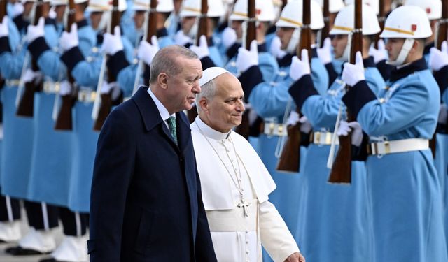 Papa 14. Leo ilk yurt dışı ziyareti kapsamında Türkiye'de