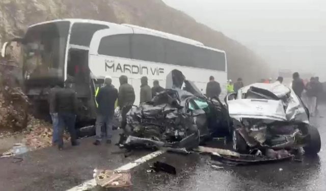 TAG Otoyolu’nda zincirleme kaza: 2 ölü, 10 yaralı