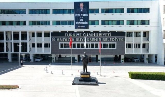 Antalya Büyükşehir Belediyesi’ne yeni operasyon: 14 gözaltı
