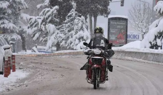 İstanbul'da ağır taşıt ve kuryelere 'kar' yasağı!