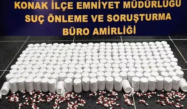 İzmir’de dev uyuşturucu operasyonu: 450 bin hap ele geçirdi