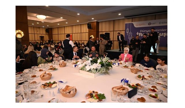 Bakan Göktaş ve Vali İlhami Aktaş, Yetim Çocuklarımızla İftar Programında Buluştu