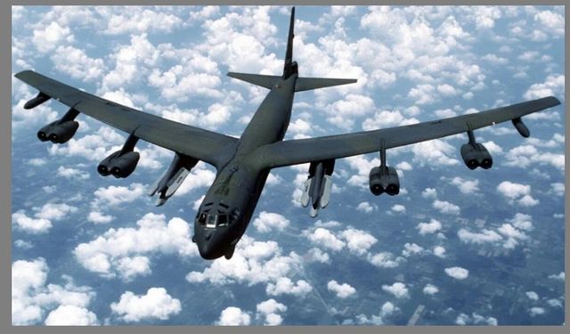 ABD’ye Ait B-52 Bombardıman Uçakları İngiltere’ye Konuşlandırıldı