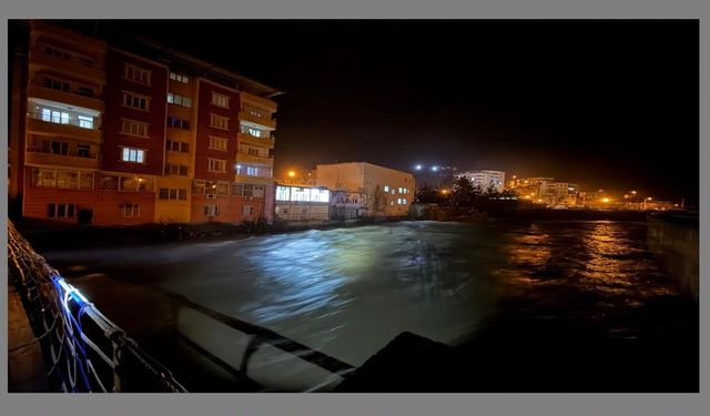 Baykan’da Sel Alarmı! Bitlis Çayı’nda Su Seviyesi Yükseldi