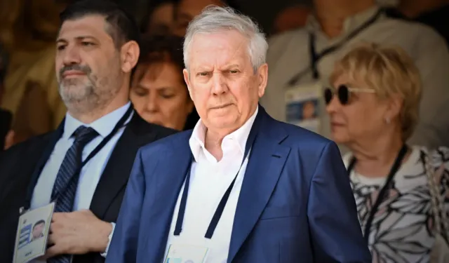 Fenerbahçe Başkan Adayı Aziz Yıldırım sahaya iniyor