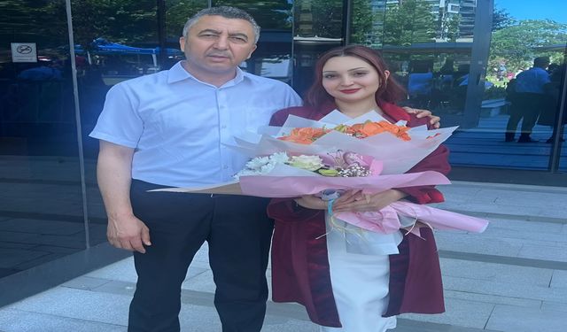 Cesur Öztürk’ün gurur günü: Kızı Zeliha eczacı oldu