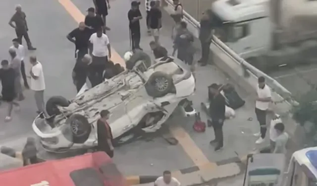 Hatay'da otomobil takla attı: 2 ölü