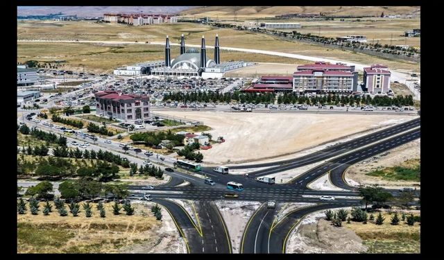 Van Gölü Sahil Yolu’nda Büyük Adım: Üniversite Bağlantı Etabı Tamamlandı