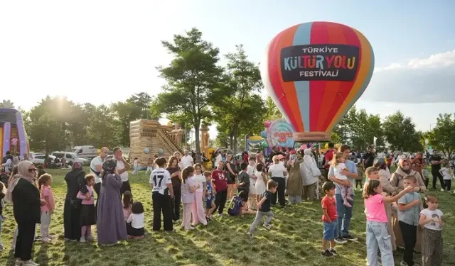 Erzurum Kültür Yolu'nda sanatın incelikleri sergilendi