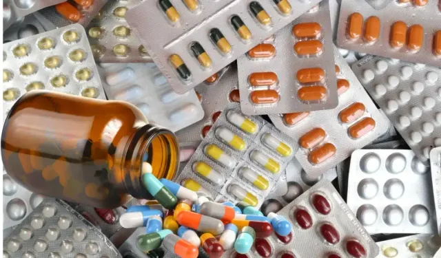 Sağlıkta yeni düzenleme: Bazı ilaç ve işlemler geri ödeme listesinde