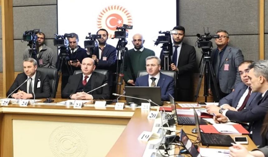 Meclis o yangını araştırıyor!