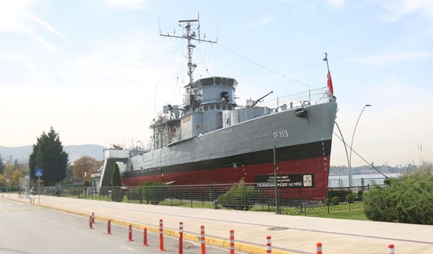 Gölcük'te Yarhisar müze geminin ziyaret günlerine ayar
