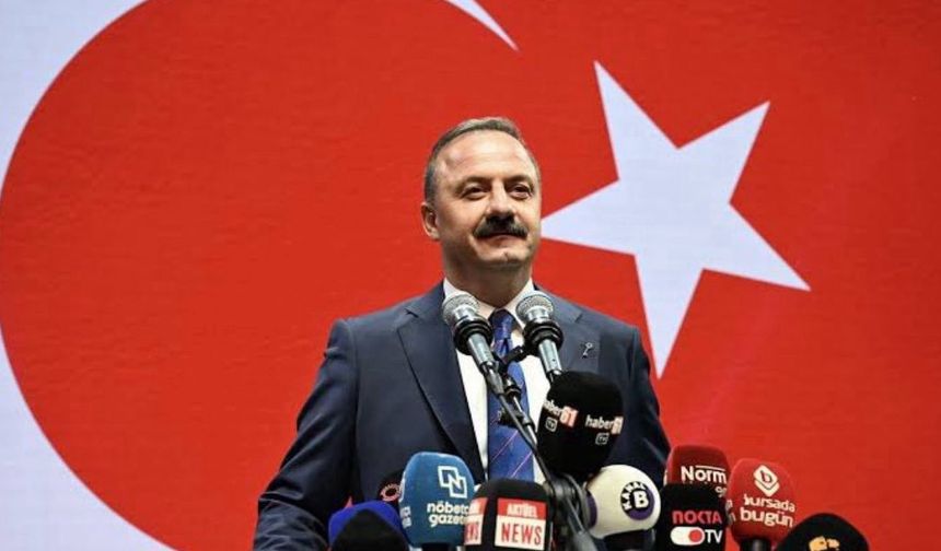 Anahtar Partisi Lideri Yavuz Ağıralioğlu Muş’ta Vatandaşlarla Buluştu