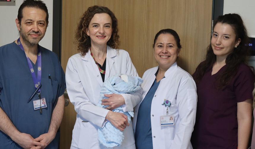 Bursa Şehir Hastanesi Tüp Bebek Merkezinde İlk Bebek Dünyaya Geldi