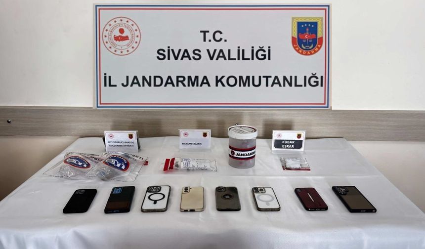 Sivas Merkezli Uyuşturucu Operasyonunda 5 Şüpheli Tutuklandı