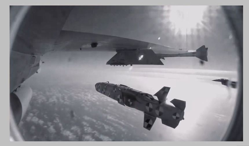 Milli Seyir Füzesi SOM-J Hedefi Tam İsabetle Vurdu: Bakan Kacır’dan “Güç Çarpanı” Vurgusu