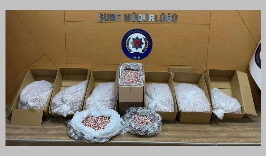 İzmir’de 356 bin uyuşturucu hap ele geçirildi
