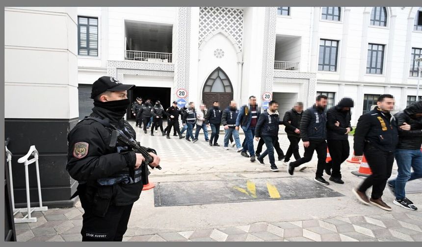 Sahte Çağrı Merkeziyle 105 Milyonluk Vurgun: 18 Kişi Tutuklandı