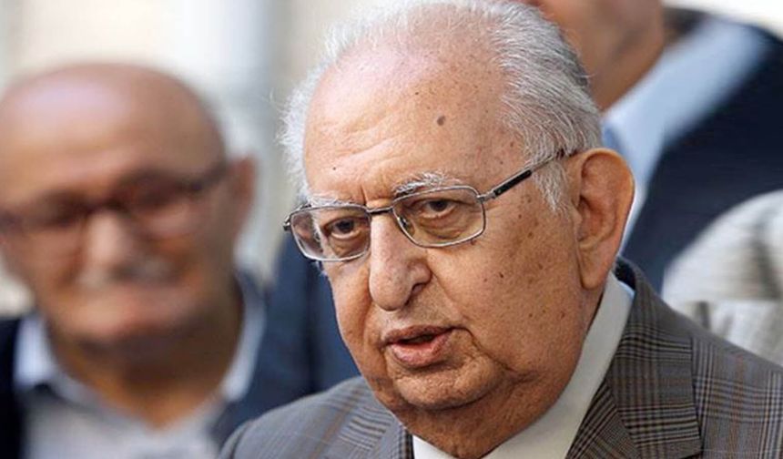 Hüsamettin Cindoruk hayatını kaybetti