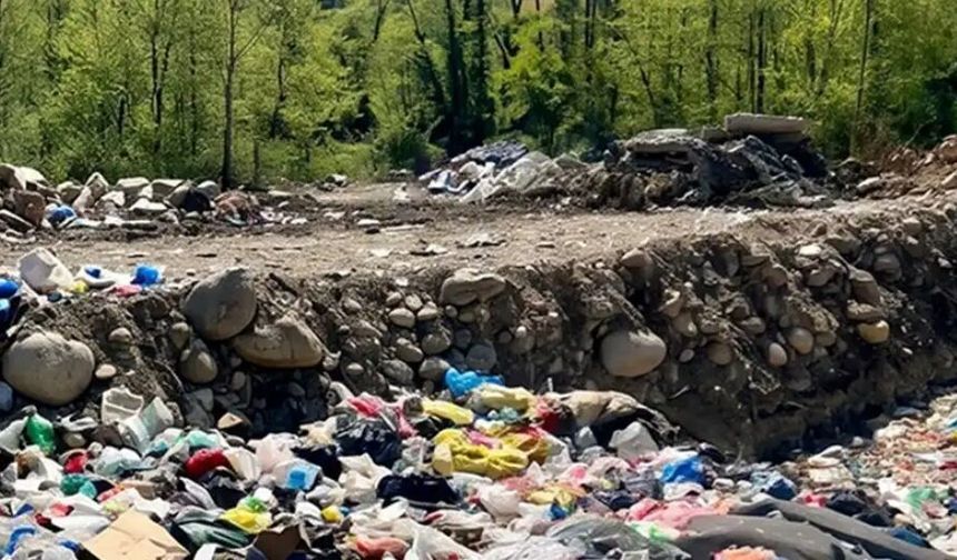 Rize’de açık alana çöp döken belediyeye ceza